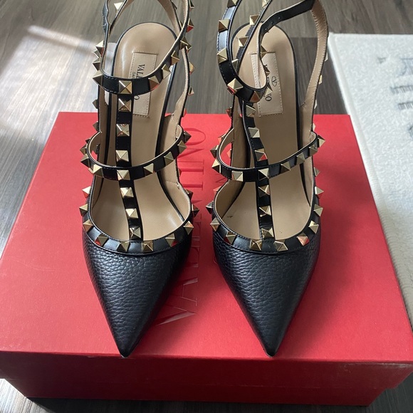 Black Valentino rockstud heels - Picture 3 of 7